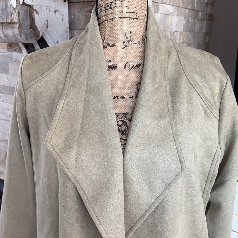 hem & thread tan long line open front light faux suede jacket with side pockets - Picture 2 of 16